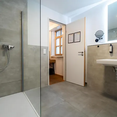 Lägenhetshotell Dreamcation Altstadthotel - Mikro Mit Kueche & Self Check-in Regensburg