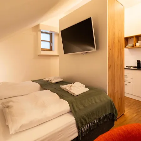 Dreamcation Altstadthotel - Mikro Mit Kueche & Self Check-in