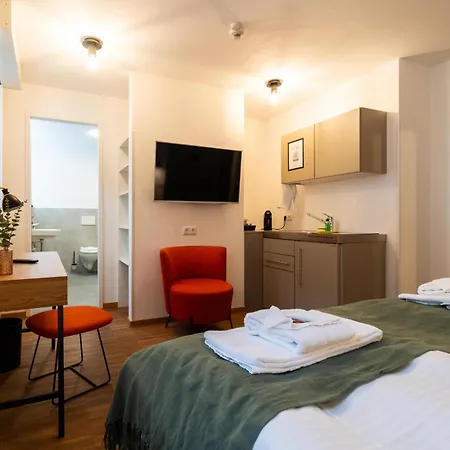 Dreamcation Altstadthotel - Mikro Mit Kueche & Self Check-in 3* Řezno
