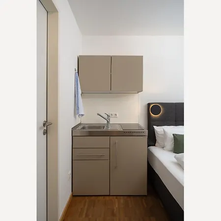Dreamcation Altstadthotel - Mikro Mit Kueche & Self Check-in Appart hôtel Ratisbonne