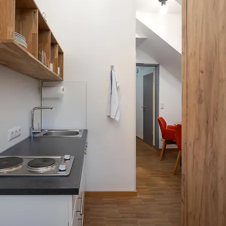 Dreamcation Altstadthotel - Mikro Mit Kueche & Self Check-in 3*