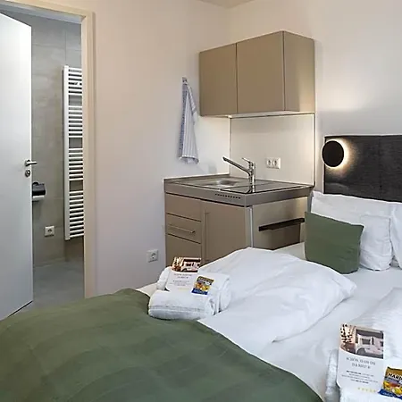 Dreamcation Altstadthotel - Mikro Mit Kueche & Self Check-in Appart hôtel 3*